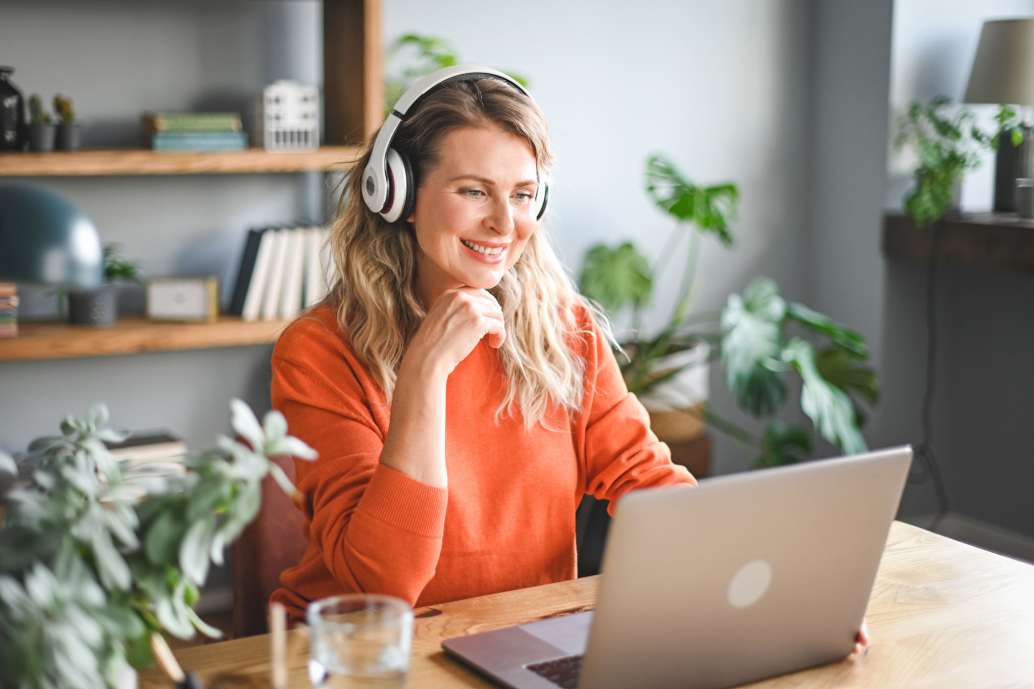 Professional mortgage and real estate lifestyle photo - Arbor Financial Group